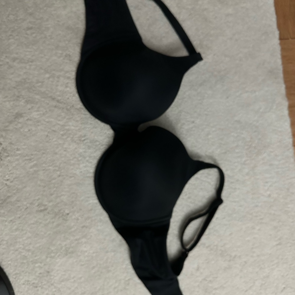 Skims Fits Everybody T-Shirt Bra